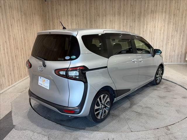2016 Toyota SIENTA — миниатюра 19