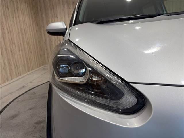 2016 Toyota SIENTA — миниатюра 24