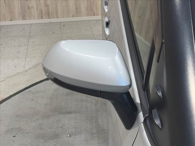 2016 Toyota SIENTA — миниатюра 28