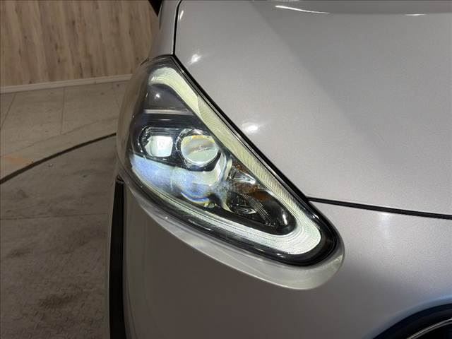 2016 Toyota SIENTA — миниатюра 32