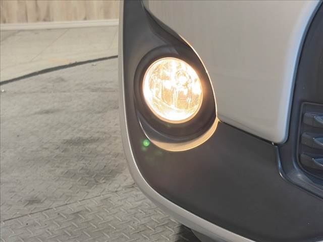 2016 Toyota SIENTA — миниатюра 33