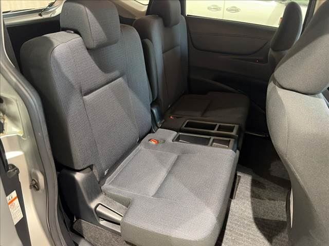 صورة 10 لـ 2016 Toyota SIENTA