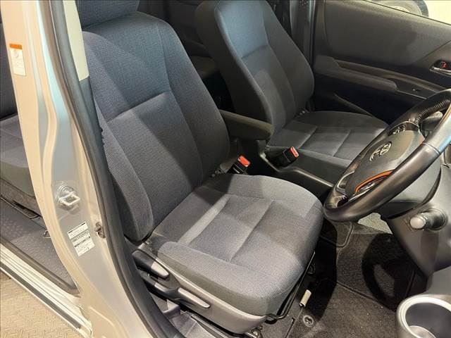 صورة 9 لـ 2016 Toyota SIENTA