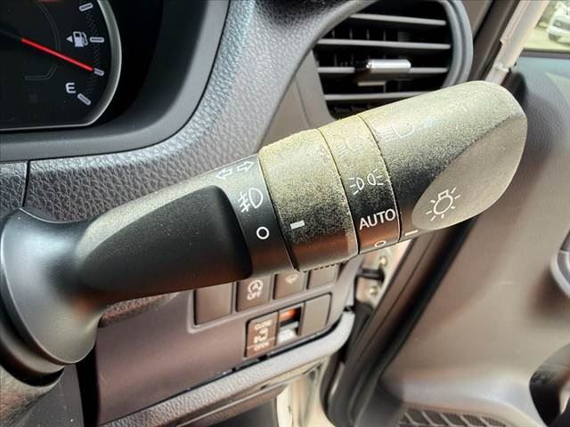 صورة مصغرة 28 لـ 2014 Toyota NOAH