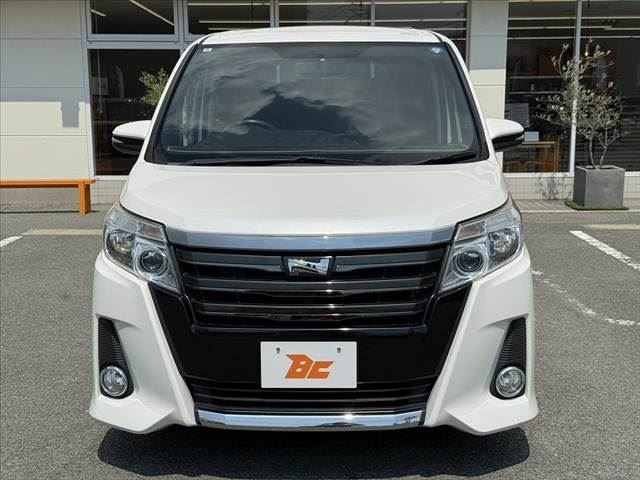 2014 Toyota NOAH 照片 9