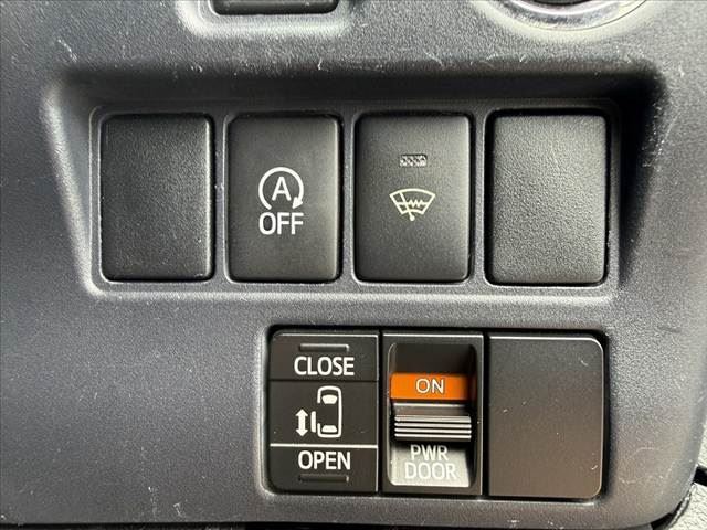 2014 Toyota NOAH 照片 6