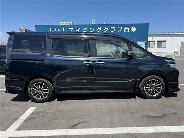 2015 Toyota VOXY — миниатюра 11