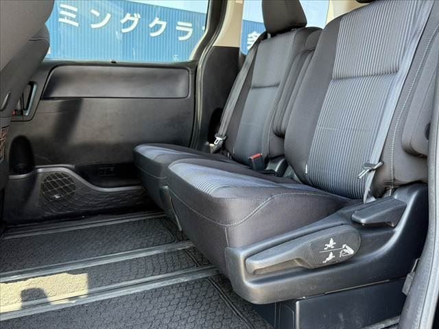 2015 Toyota VOXY — миниатюра 19