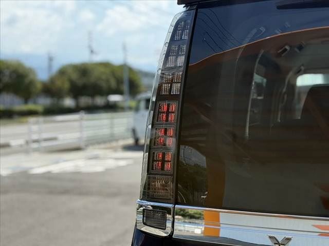 2015 Toyota VOXY — миниатюра 36