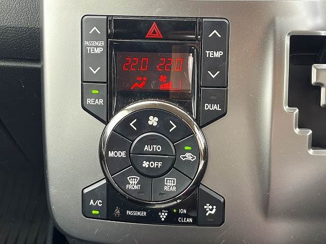 صورة مصغرة 23 لـ 2012 Toyota VOXY