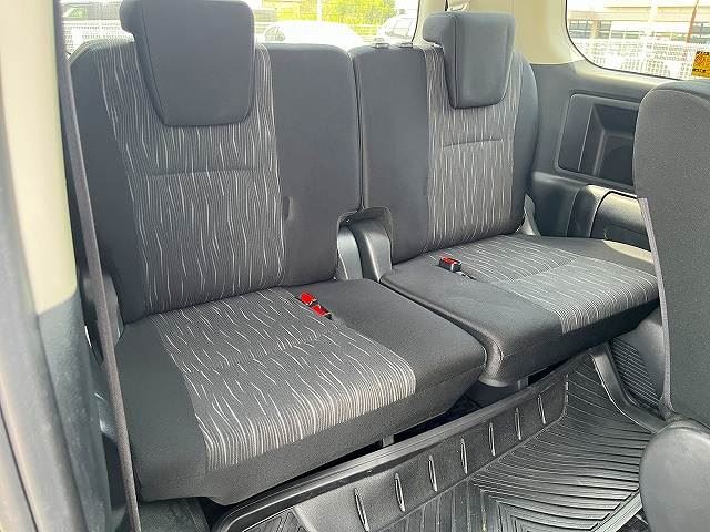 صورة مصغرة 29 لـ 2012 Toyota VOXY