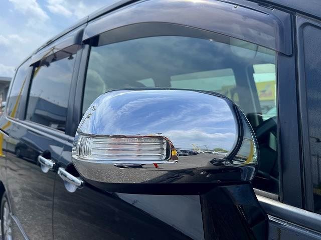 صورة مصغرة 9 لـ 2012 Toyota VOXY