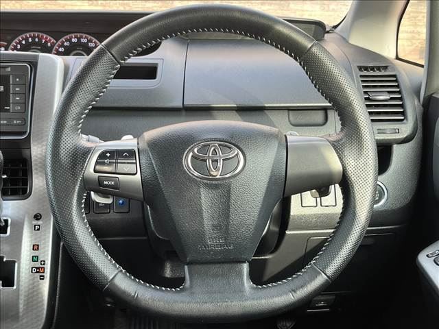 صورة مصغرة 15 لـ 2013 Toyota VOXY