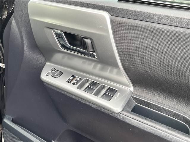 صورة مصغرة 13 لـ 2013 Toyota VOXY