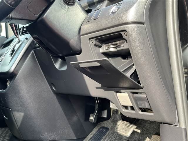 صورة مصغرة 23 لـ 2013 Toyota VOXY