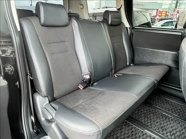 صورة مصغرة 33 لـ 2013 Toyota VOXY
