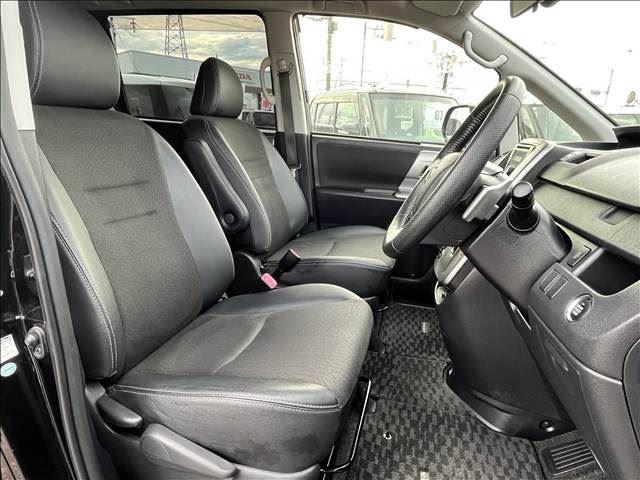 صورة مصغرة 10 لـ 2013 Toyota VOXY