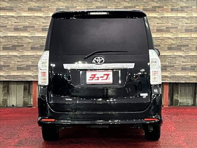 صورة مصغرة 6 لـ 2013 Toyota VOXY