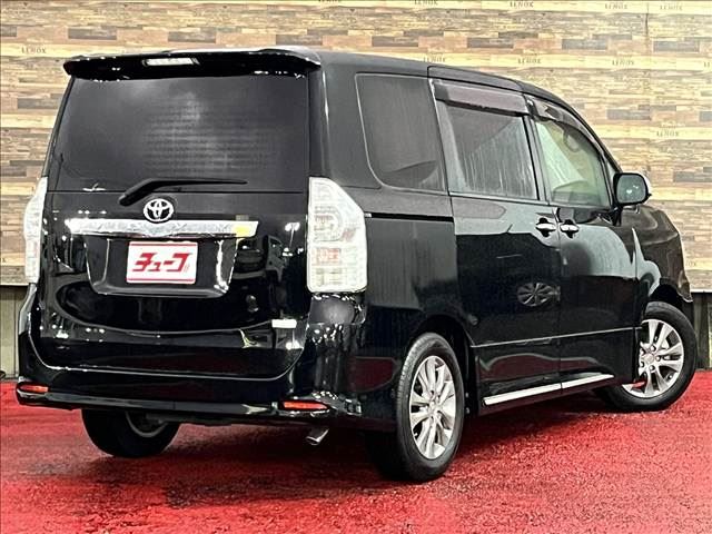 صورة مصغرة 5 لـ 2013 Toyota VOXY