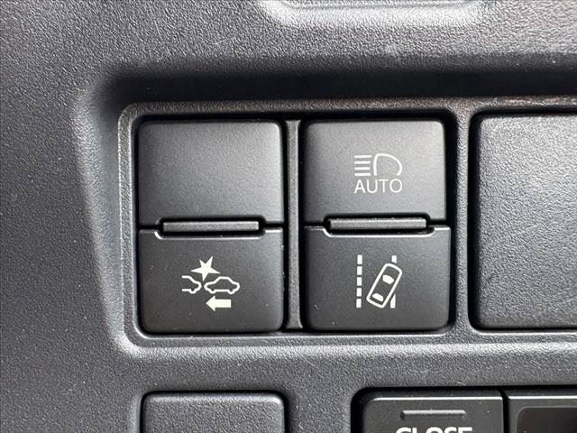 صورة مصغرة 28 لـ 2016 Toyota NOAH