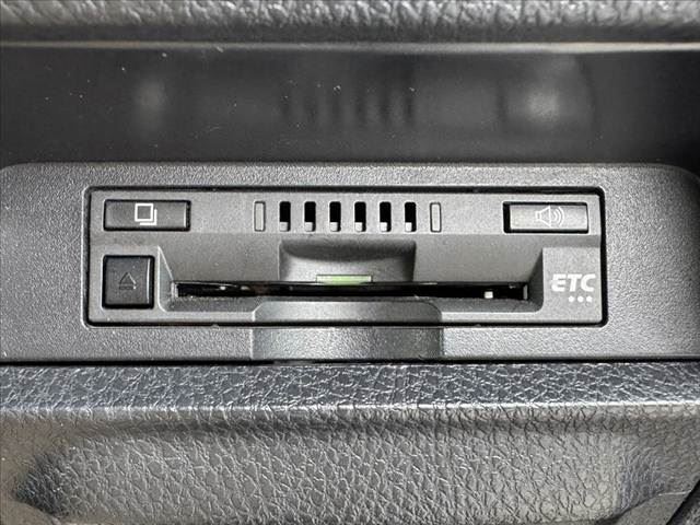 صورة 6 لـ 2016 Toyota NOAH