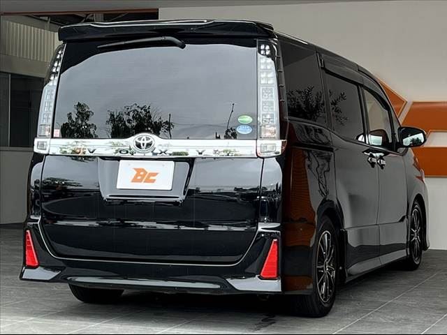 2014 Toyota VOXY — миниатюра 15