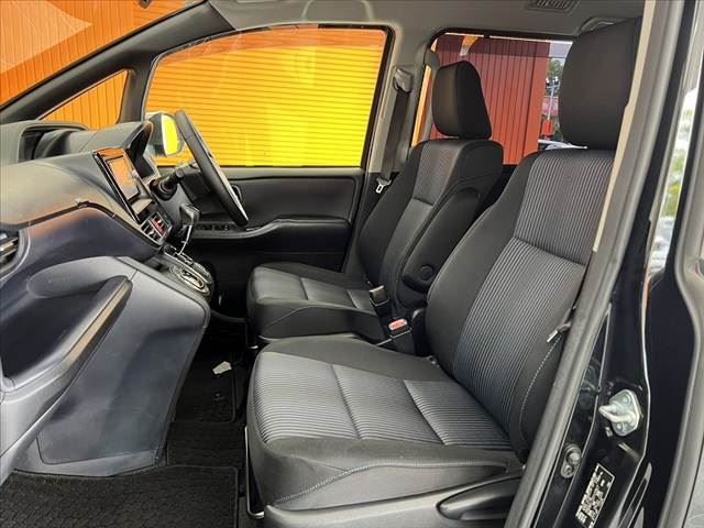 2014 Toyota VOXY — миниатюра 17