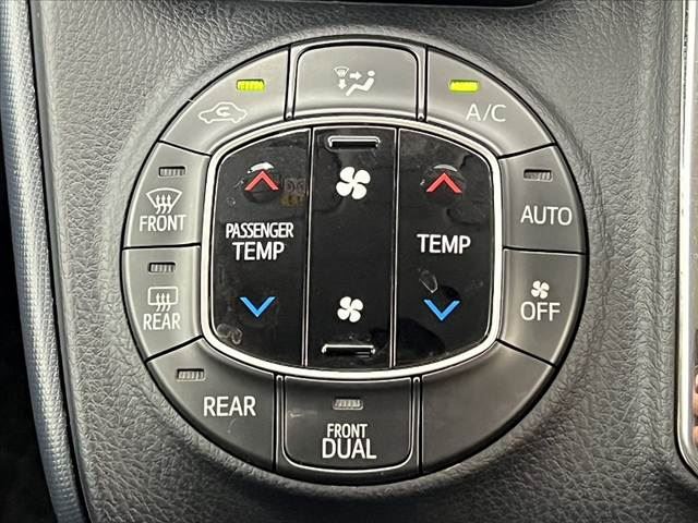 2014 Toyota VOXY — миниатюра 25