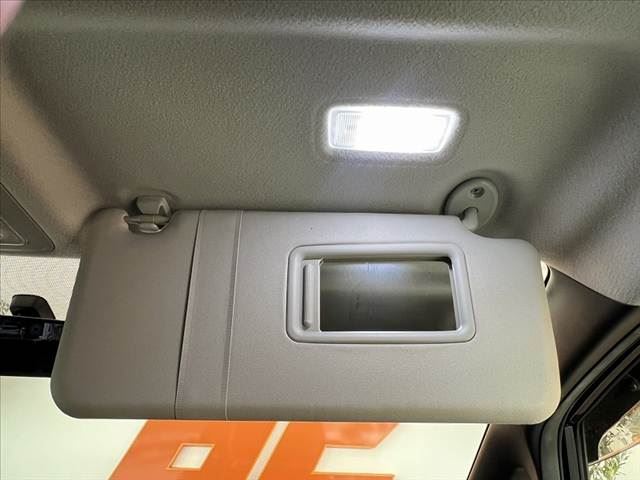 2014 Toyota VOXY — миниатюра 28