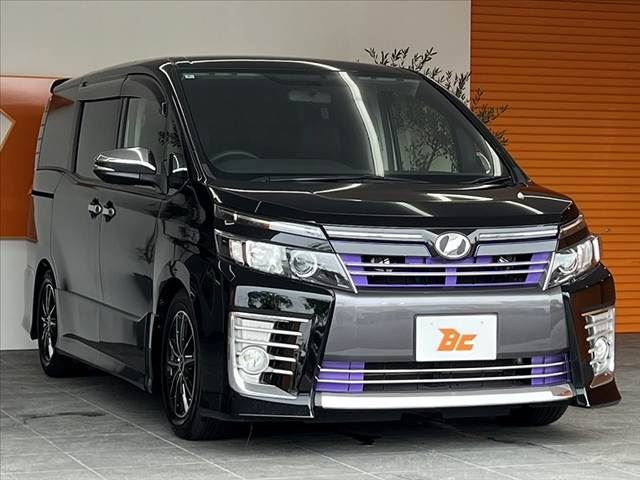 صورة 8 لـ 2014 Toyota VOXY