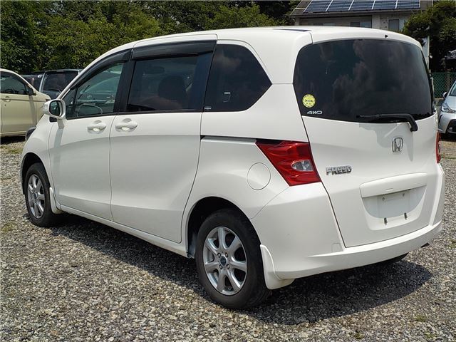 2008 Honda FREED — фото 2