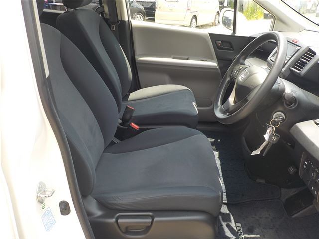 2008 Honda FREED — миниатюра 12