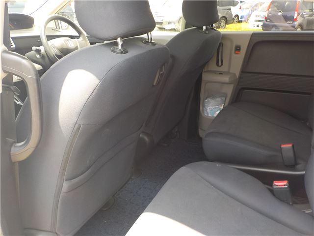 2008 Honda FREED — миниатюра 23