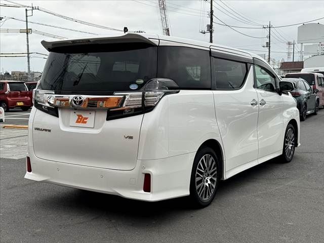صورة 15 لـ 2015 Toyota VELLFIRE