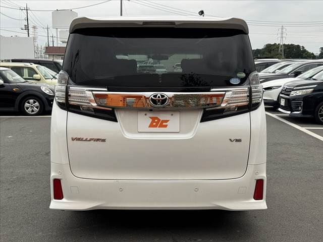 صورة 14 لـ 2015 Toyota VELLFIRE
