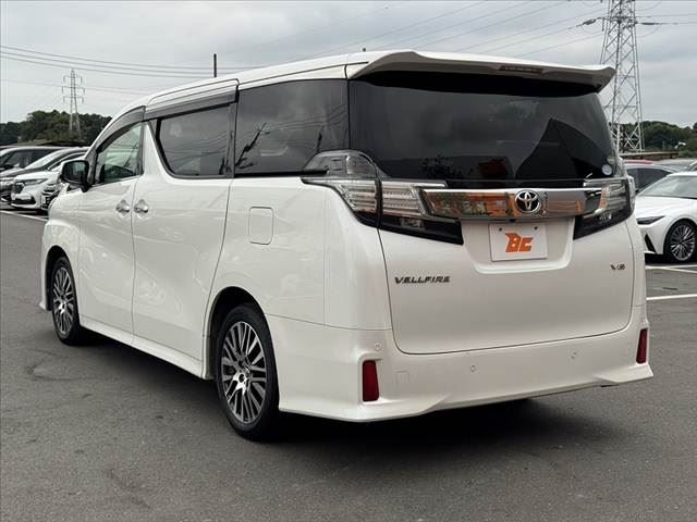 صورة 13 لـ 2015 Toyota VELLFIRE