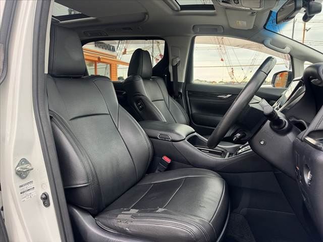 صورة 16 لـ 2015 Toyota VELLFIRE