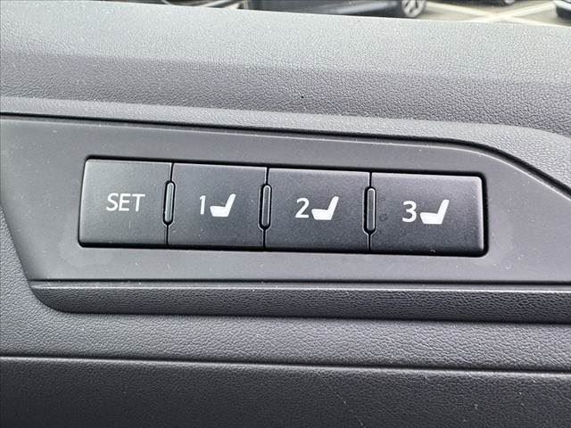 صورة مصغرة 25 لـ 2015 Toyota VELLFIRE