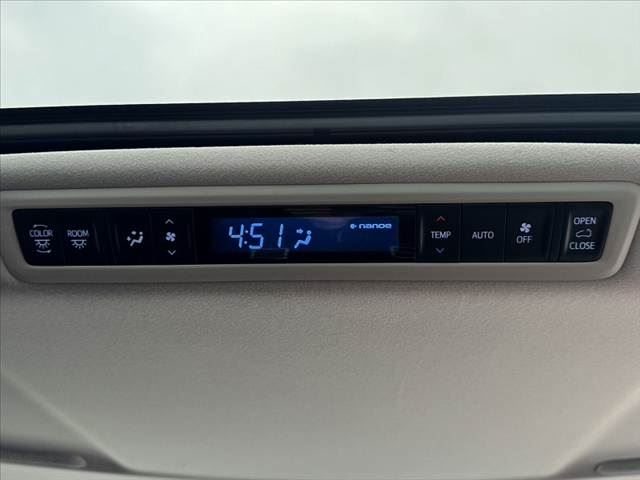 صورة مصغرة 32 لـ 2015 Toyota VELLFIRE