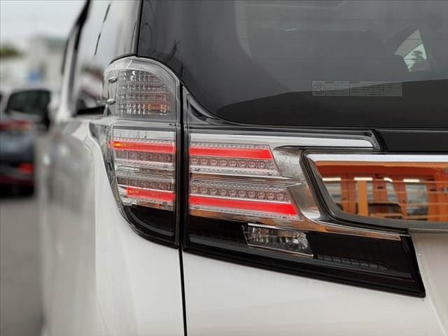 صورة مصغرة 35 لـ 2015 Toyota VELLFIRE