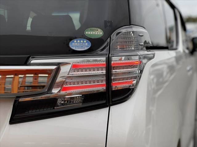 صورة مصغرة 36 لـ 2015 Toyota VELLFIRE