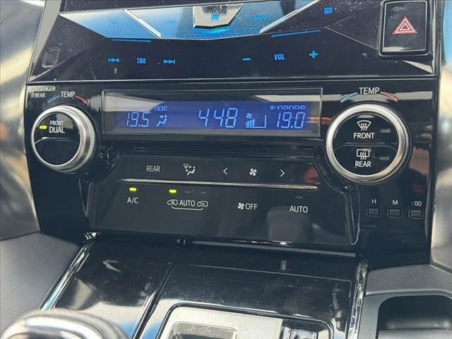 صورة 4 لـ 2015 Toyota VELLFIRE