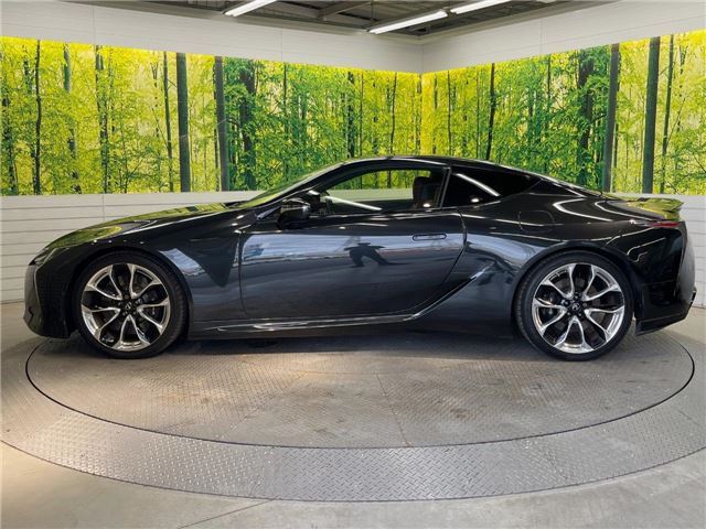 2017 Lexus LC thumbnail 16