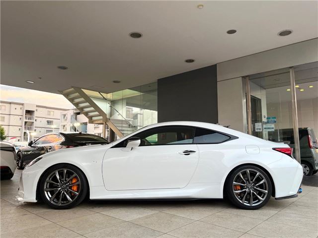 2020 Lexus RC — миниатюра 26