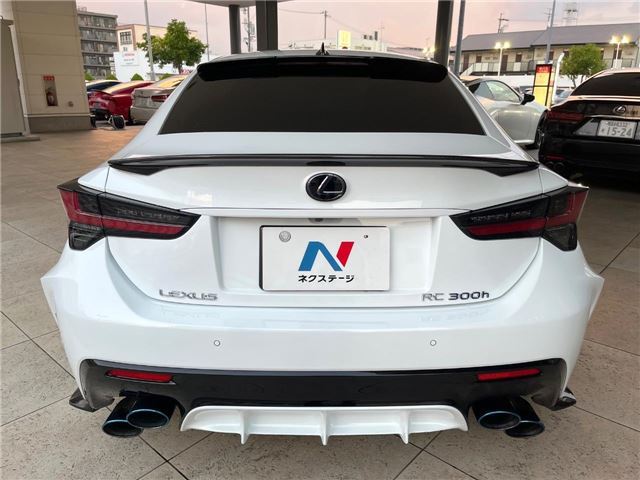 2020 Lexus RC — миниатюра 28