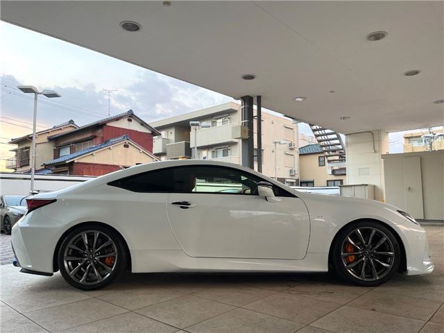 2020 Lexus RC — миниатюра 30