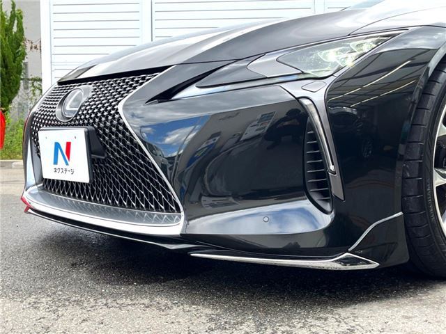 2017 Lexus LC — миниатюра 17