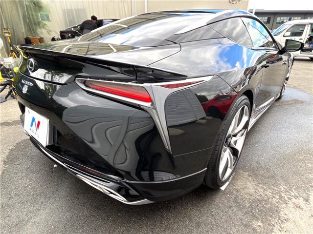 2017 Lexus LC — миниатюра 28