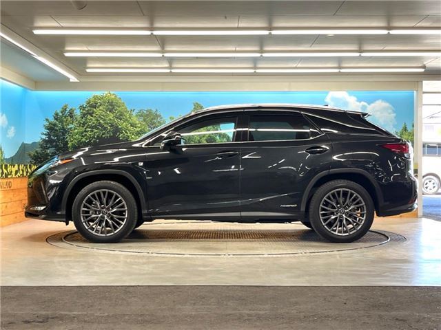 صورة مصغرة 16 لـ 2021 Lexus RX