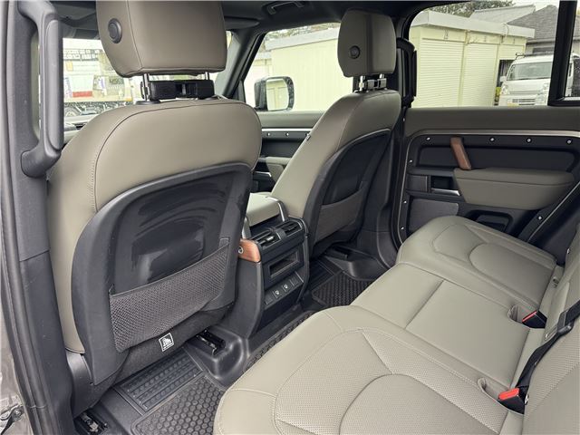 2024 LAND Rover DEFENDER — миниатюра 17